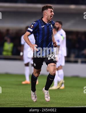 Bergamo, Italien. Mai 2024. Matteo Ruggeri feiert sein Tor im Halbfinale der UEFA Europa League am 9. Mai 2024 zwischen Atalanta und Olympique de Marseille in Bergamo, Italien. Quelle: Str/Xinhua/Alamy Live News Stockfoto