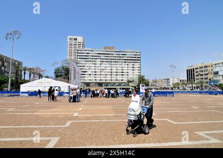 Das Rathaus am nördlichen Ende des Rabin-Platzes in Tel Aviv, Israel. Stockfoto