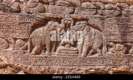 Schnitzerei von Gajalakshmi auf Hetadage, Polonnaruwa Ancient City, Polonnaruwa, Sri Lanka. Stockfoto