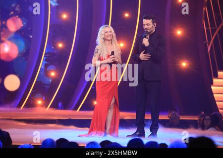 Christin stark und Giovanni Zarrella in der ZDF-Musikshow 'die Giovanni Zarrella Show' in der Baden Arena. Offenburg, 04.05.2024 Stockfoto