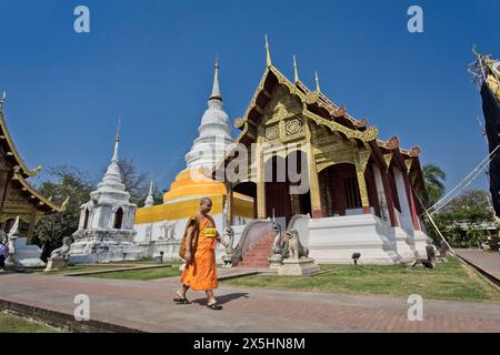 Thailand, Chiang Mai; 24. Januar 2008, buddhistischer Mönch im Prathat Doi Suthep Buddhistischen Tempel (Wat Prathat Doi Suthep) – EDITORIAL Stockfoto