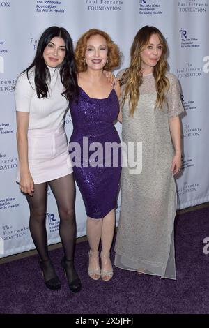Briana Cuoco, Amy Yasbeck und Kaley Cuoco bei der Evening from the Heart Gala 2024 zugunsten der John Ritter Foundation for Aortic Health im Sunset Room. Los Angeles, 09.05.2024 Stockfoto