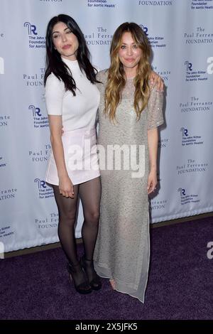 Briana Cuoco und Kaley Cuoco bei der Evening from the Heart Gala 2024 zugunsten der John Ritter Stiftung für Aortengesundheit im Sunset Room. Los Angeles, 09.05.2024 Stockfoto