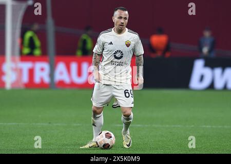 Leverkusen, Deutschland. Mai 2024. Fussball Europa League Halbfinale Bayer 04 Leverkusen - AS Rom am 09.05.2024 in der BayArena in Leverkusen Angelino ( Rom ) Foto: Revierfoto Credit: ddp Media GmbH/Alamy Live News Stockfoto