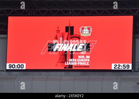 Leverkusen, Deutschland. Mai 2024. Fussball Europa League Halbfinale Bayer 04 Leverkusen - AS Rom am 09.05.2024 in der BayArena in Leverkusen die Anzeigetafel in der BayArena mit der Aufschrift: Finale - Wir. Im UEFA EUROPA League-Finale. Foto: Revierfoto Credit: ddp Media GmbH/Alamy Live News Stockfoto