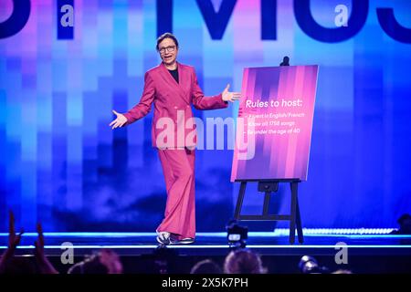 MALMÖ, SCHWEDEN 20240510 Moderator Petra Mede auf der Bühne während der ersten Generalprobe vor dem Finale der 68. Ausgabe des Eurovision Song Contests (E Stockfoto