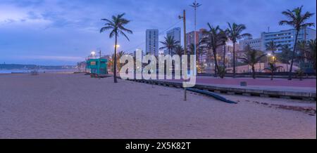 Blick auf Strände, Promenade und Hotels von New Pier in der Abenddämmerung, Durban, Provinz KwaZulu-Natal, Südafrika, Afrika Copyright: FrankxFell 844-33296 Stockfoto