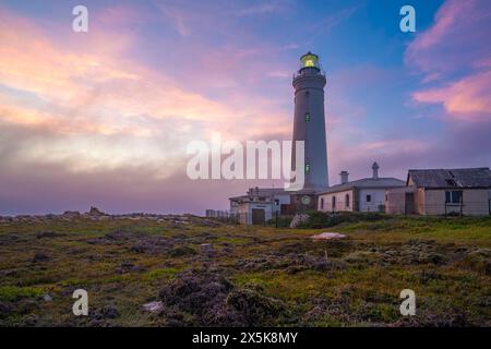 Blick auf Seal Point Lighthouse bei Sonnenuntergang, Cape St. Francis, Eastern Cape Province, Südafrika, Afrika Copyright: FrankxFell 844-33403 Stockfoto