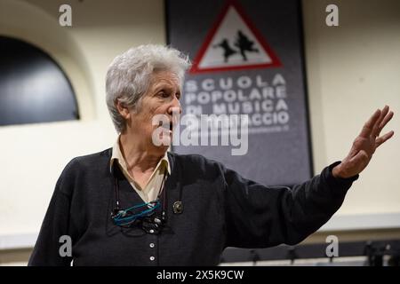 Roma, 14.03.2017: Giovanna Marini insegnante della lezione di Modi del Canto Contadino, Scuola Popolare di Musica di Testaccio. © Andrea Sabbadini Stockfoto