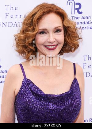 Hollywood, Usa. Mai 2024. HOLLYWOOD, LOS ANGELES, KALIFORNIEN, USA - 09. MAI: Amy Yasbeck kommt bei der „Evening from the Heart Gala“ 2024 der John Ritter Foundation for Aortic Health, die am 9. Mai 2024 im Sunset Room Hollywood in Hollywood, Los Angeles, Kalifornien, USA stattfindet. (Foto: Xavier Collin/Image Press Agency) Credit: Image Press Agency/Alamy Live News Stockfoto