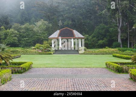 Pergola in Shore Acres Staatspark botanischen Gärten in Oregon. Stockfoto