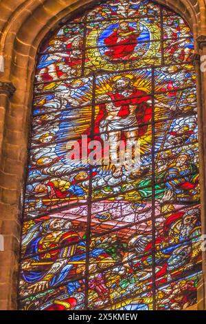 Jesus Christus Victor Auferstehung Buntglas, Sevilla Kathedrale, Sevilla, Andalusien, Spanien. Gebaut in den 1500er Jahren Stockfoto