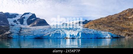 Hahn-Gletscher. Landschaft im Johan Petersen Fjord, einem Zweig des Sermilik Eisefjords, Ammassalik Region, Grönland, dänisches Territorium. Stockfoto