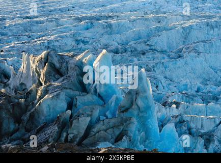 Hahn-Gletscher. Landschaft im Johan Petersen Fjord, einem Zweig des Sermilik Eisefjords, Ammassalik Region, Grönland, dänisches Territorium. Stockfoto