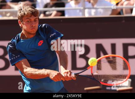 Rom, Italien. Mai 2024. Rom - Tennis, Rom, Internazionali d'Italia BNL, Flavio Cobolli, 10. Mai 2024. Foto Felice Calabro' Editorial Usage Only Credit: Independent Photo Agency/Alamy Live News Stockfoto
