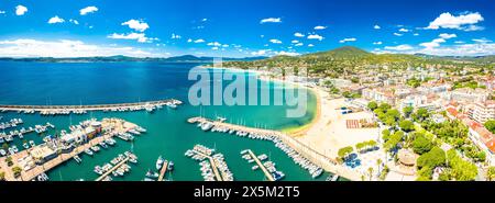 Sainte Maxime Strand und Küste mit Panoramablick auf Südfrankreich Stockfoto