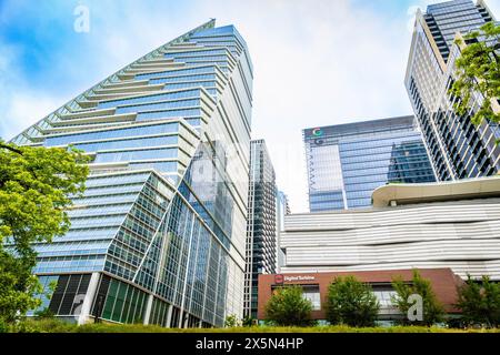 Panoramablick auf die Stadt am sonnigen Sommermorgen in Austin am Flussufer des Colorado Stockfoto