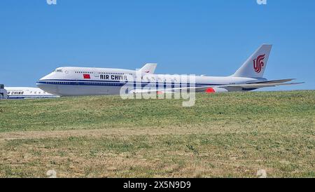 Budapest, Ungarn - 8. MAI 2024: Air China Boeing 747-400 B-2472 Passagierflugzeug mit chinesischem Präsidenten an Bord der Landung im Flughafen Budapest Liszt Ferenc Stockfoto