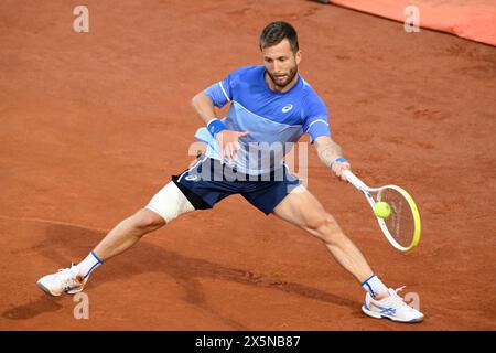 Rom, Italien. Mai 2024. Corentin Moutet während des Spiels gegen Novak Djokovic beim Tennisturnier Internazionali BNL d’Italia 2024 im Foro Italico in Rom, Italien am 10. Mai 2024. Quelle: Insidefoto di andrea staccioli/Alamy Live News Stockfoto