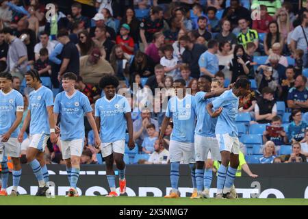 Stephen Mfuni (Manchester City U18) erzielt sein Team beim FA Youth Final Spiel zwischen Manchester City und Leeds United am Freitag, den 10. Mai 2024, im Etihad Stadium in Manchester. (Foto: Pat Scaasi | MI News) Credit: MI News & Sport /Alamy Live News Stockfoto