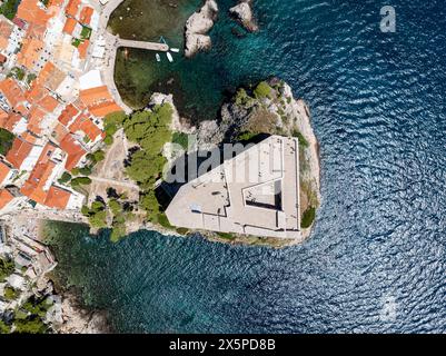 Fort Lovrijenac oder St. Die Lawrence-Festung, oft auch „Dubrovniks Gibraltar“ genannt, ist eine Festung und ein Theater außerhalb der Westmauer der Stadt Dubr Stockfoto