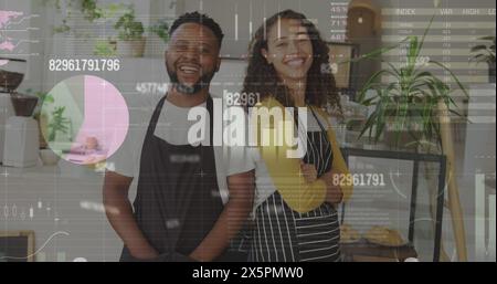 Bild der Datenverarbeitung gegen Porträt von verschiedenen Kellnern und Kellnerinnen, die in einem Café lächeln Stockfoto