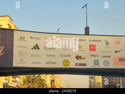 Kairo, Ägypten, 27. März 2024: Open Air Mall ist eines der größten Open Air Shopping Center in Ägypten und MENA, feat Stockfoto