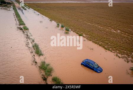 Überflutetes Land, nach einem großen Sturm, in Amposta, Tarragona, Spanien. September 2023 Stockfoto