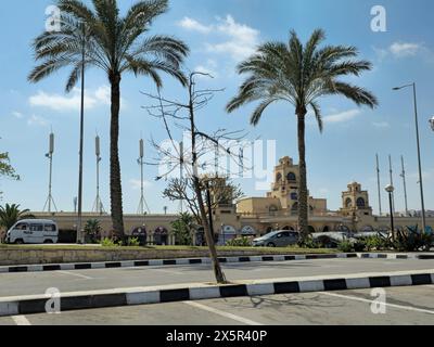 Kairo, Ägypten, 22. März 2024: Al Rehab Souk für den täglichen Bedarf, der alte Handelsmarkt El Rehab City East Hall und Court Souk, El-Rehab ist ein Stadtbu Stockfoto