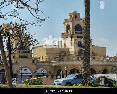 Kairo, Ägypten, 22. März 2024: Al Rehab Souk für den täglichen Bedarf, der alte Handelsmarkt El Rehab City East Hall und Court Souk, El-Rehab ist ein Stadtbu Stockfoto