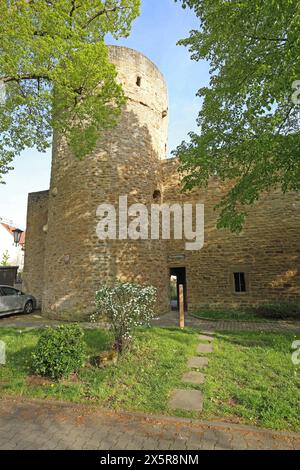 Stadtturm und historische Stadtmauer, Meisenheim, Rheinland-Pfalz, Deutschland Stockfoto