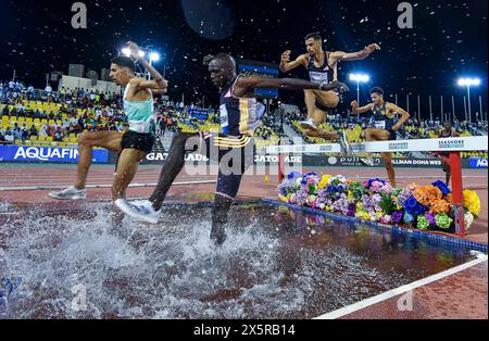 Doha, Katar. Mai 2024. Die Athleten treten im 3000-Meter-Steeplechase-Finale der Männer beim Doha-Treffen der Wanda Diamond League 2024 in Doha, Katar, am 10. Mai 2024 an. Quelle: Nikku/Xinhua/Alamy Live News Stockfoto