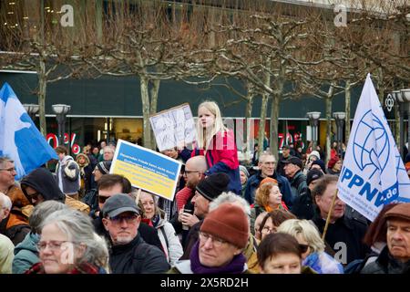 Frankfurt, Deutschland, 24. Februar 2024. Demo "der Jahrestag des russischen Angriffs auf die Ukraine". Stockfoto