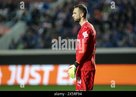 Bergamo, Italien, 9. Mai 2024. Pau Lopez während des Spiels zwischen Atalanta und Olympique Marseille für das UEFA Europa League Semifinale im Gewiss-Stadion Stockfoto