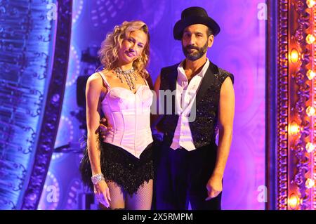 Lulu Lewe mit Massimo Sinato in der zehnten Live-Show der 17. Staffel der RTL-Tanzshow Let s Dance im Musical Dome. Köln, 10.05.2024 *** Lulu Lewe mit Massimo Sinato in der zehnten Live-Show der 17. Staffel der RTL Dance Show Let s Dance in the Musical Dome Köln, 10 05 2024 Foto:XR.xSchmiegeltx/xFuturexImagex lets dance1005 4756 Stockfoto