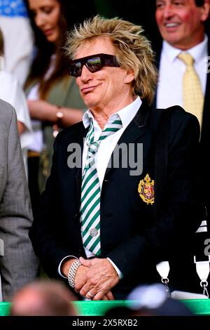 Rod Stewart in der Tribüne vor dem Cinch Premiership Spiel im Celtic Park, Glasgow. Bilddatum: Samstag, 11. Mai 2024. Stockfoto