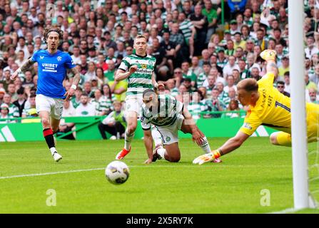 Rangers' Fabio Silva (links) versucht einen Torschuss während des Cinch Premiership Matches im Celtic Park, Glasgow. Bilddatum: Samstag, 11. Mai 2024. Stockfoto