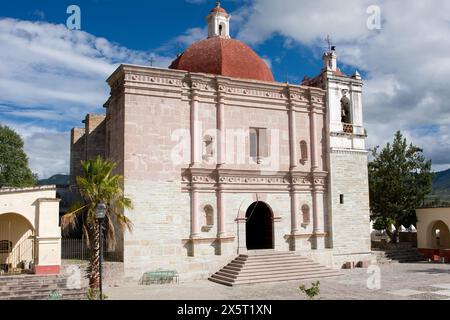 Mitla, Oaxaca, Mexiko. Kirche San Pablo. Stockfoto
