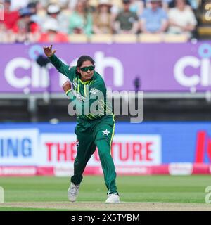 Birmingham, Großbritannien. Mai 2024. Sadia Iqbal aus Pakistan spielte beim 1. Vitality Women's IT20-Spiel zwischen England Women und Pakistan Women im Edgbaston Cricket Ground, Birmingham, England am 11. Mai 2024. Foto von Stuart Leggett. Nur redaktionelle Verwendung, Lizenz für kommerzielle Nutzung erforderlich. Keine Verwendung bei Wetten, Spielen oder Publikationen eines einzelnen Clubs/einer Liga/eines Spielers. Quelle: UK Sports Pics Ltd/Alamy Live News Stockfoto