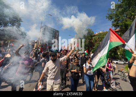 Mailand, Italien. Mai 2024. Corteo manifestanti palestinesi e studenti diretti al Politecnico - Cronaca - Mailand, Italia - Sabato, 11 Maggio 2024 (Foto Stefano Porta / LaPresse) Prozession palästinensischer Demonstranten und Studenten auf dem Weg zum Polytechnikum - Nachrichten - Mailand, Italien - Samstag, 11. Mai 2024 (Foto Stefano Porta / LaPresse) LaPresse/Alamy Live News Stockfoto