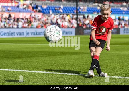 Rotterdam, Niederlande. Mai 2024. Rotterdam - Latjetrap während des Spiels zwischen Feyenoord V1 und FC Utrecht V1 im Stadion Feijenoord de Kuip am 11. Mai 2024 in Rotterdam, Niederlande. Credit: Box to Box Pictures/Alamy Live News Stockfoto