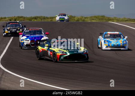 92 DUB Clément, FRA, RONALD Basso, ECU, Racing Spirit of Léman, Aston Martin Vantage AMR GT4 EVO Silver, Aktion während der 2. Runde des Championnat de France FFSA GT 2024, vom 10. Bis 12. Mai 2024 auf dem Circuit de Lédenon in Lédenon, Frankreich - Foto Marc de Mattia/DPPI Credit: DPPI Media/Alamy Live News Stockfoto