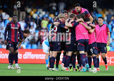 Neapel, Italien. Mai 2024. Die Bologna-Spieler feiern am 11. Mai 2024 im Diego Armando Maradona Stadion in Neapel (Italien) das Fußballspiel der Serie A zwischen SSC Napoli und Bologna FC. Quelle: Insidefoto di andrea staccioli/Alamy Live News Stockfoto