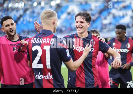 Neapel, Italie. Mai 2024. Spieler von Bologna feiern den Sieg am 11. Mai 2024 im Diego Armando Maradona Stadion in Neapel, Italien – Foto Federico Proietti/DPPI Credit: DPPI Media/Alamy Live News Stockfoto