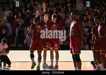 Mestre, Italien. Mai 2024. Umana Reyer Venezia Gesten während des Playoffs - Umana Reyer Venezia vs UNAHOTELS Reggio Emilia, italienische Basketball Serie A Match in Mestre, Italien, 11. Mai 2024 Credit: Independent Photo Agency/Alamy Live News Stockfoto