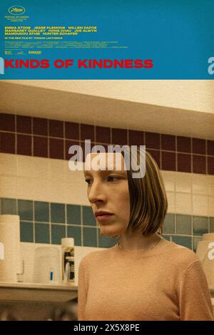 Art of Freundlichkeit (2024) von Yorgos Lanthimos mit Margaret Qualley, Jesse Plemons, Hong Chau, Joe Alwyn, Mamoudou Athie, William Dafoe und Hunter Schafer. Anthologiefilm, der einen Mann ohne Wahl verfolgt, der versucht, die Kontrolle über sein eigenes Leben zu übernehmen; einen Polizisten, dessen Frau auf See vermisst wurde, kehrt als andere Person zurück; und eine Frau, die entschlossen ist, jemanden zu finden, der dazu bestimmt ist, ein wunderbarer spiritueller Führer zu werden. Zeichenposter ***NUR FÜR REDAKTIONELLE ZWECKE***. Quelle: BFA / Searchlight Pictures Stockfoto