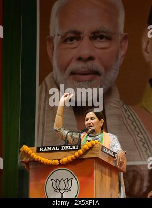 Neu-Delhi, Indien. Mai 2024. NEW DELHI, INDIEN – 11. MAI: BJP-Kandidat Kamaljeet Sehrawat bei einer Kundgebung im Durga Park Ramleela Ground am 11. Mai 2024 in New Delhi, Indien. (Foto: Vipin Kumar/Hindustan Times/SIPA USA) Credit: SIPA USA/Alamy Live News Stockfoto