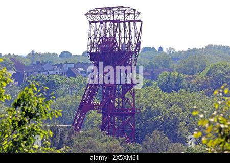 Industriedenkmal Zeche Bonifacius die Zeche Bonifacius mit ihrem Malakow-Turm als Denkmal in Essen-Kray Essen Nordrhein-Westfalen Deutschland Kray *** Industriedenkmal Zeche Bonifacius die Zeche Bonifacius mit ihrem Malakow-Turm als Denkmal in Essen Kray Essen Nordrhein-Westfalen Deutschland Kray Stockfoto