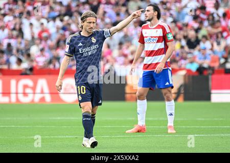 Granada, Spanien. Mai 2024. Luka Modric von Real Madrid CF während des Liga-Spiels zwischen Granada CF und Real Madrid CF im Nuevo Los Cármenes Stadion am 11. Mai 2024 in Granada, Spanien. (Foto: José M Baldomero/Pacific Press) Credit: Pacific Press Media Production Corp./Alamy Live News Stockfoto