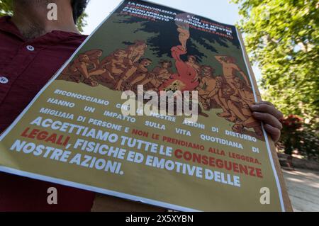 Rom, Italien. Mai 2024. Pressekonferenz der Umweltbewegung Ultima Generazione zur Vorstellung von Initiativen, die bis zum 25. Mai in Rom dauern werden. (Foto: Andrea Ronchini/Pacific Press) Credit: Pacific Press Media Production Corp./Alamy Live News Stockfoto